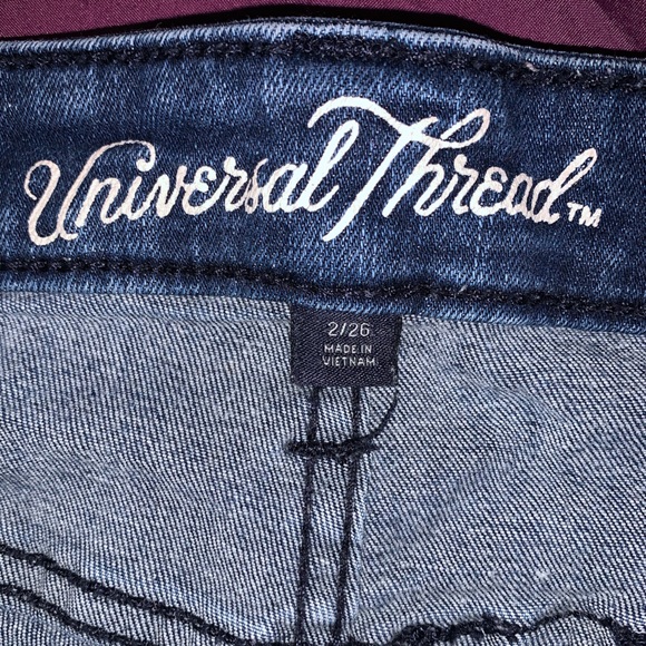 Universal Thread Shorts - Picture 3 of 3